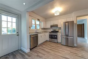 75 W Pulaski Rd, Huntington Station, NY 11746 - Photo 4