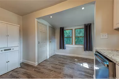 75 W Pulaski Road, Huntington Station, NY 11746 - Photo 6