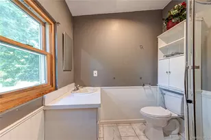 75 W Pulaski Rd, Huntington Station, NY 11746 - Photo 18