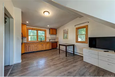 75 W Pulaski Road, Huntington Station, NY 11746 - Photo 20