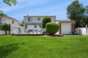 14 Cary Rd, New Hyde Park, NY 11040 - Photo 30
