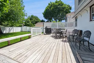 14 Cary Rd, New Hyde Park, NY 11040 - Photo 28
