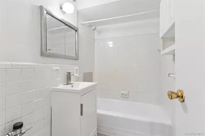 71-40 112th Street #106, Forest Hills, NY 11375 - Photo 8