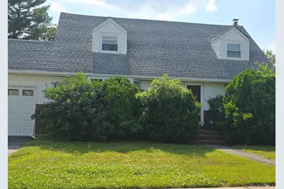 80 Elmwood Street, Plainview, NY 11803 - Photo 4