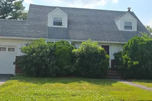 80 Elmwood St, Plainview, NY 11803 - Photo 4