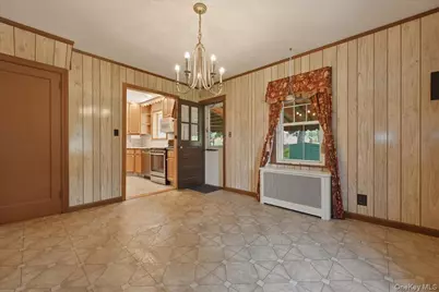 200 Edward Court, West Hempstead, NY 11552 - Photo 8