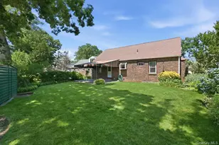 200 Edward Ct, West Hempstead, NY 11552 - Photo 20