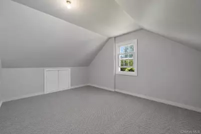 200 Edward Court, West Hempstead, NY 11552 - Photo 14