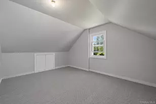 200 Edward Ct, West Hempstead, NY 11552 - Photo 14