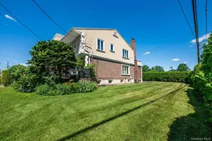 216-43 28th Rd, Bayside, NY 11360 - Photo 24