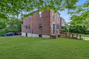 141-03 Hoover Ave, Briarwood, NY 11435 - Photo 26