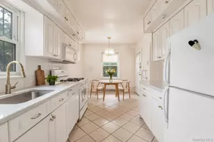 141-03 Hoover Ave, Briarwood, NY 11435 - Photo 10