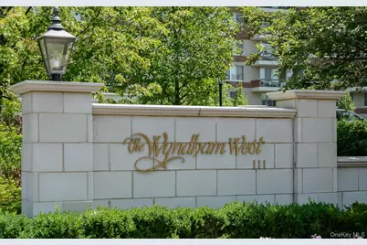 111 Cherry Vallley Avenue #408W, Garden City, NY 11530 - Photo 2