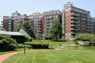 111 Cherry Vallley Ave, Garden City, NY 11530 - Photo 4