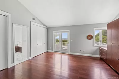 32 Contessa Court, Port Jefferson, NY 11777 - Photo 16