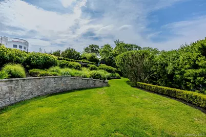 32 Contessa Court, Port Jefferson, NY 11777 - Photo 40