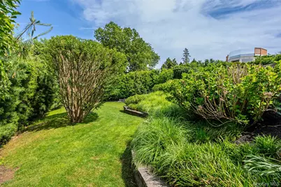 32 Contessa Court, Port Jefferson, NY 11777 - Photo 38