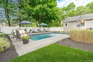 30 Ferndale Ave, Miller Place, NY 11764 - Photo 10
