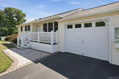 154 8th Avenue, Kings Park, NY 11754 - Photo 2