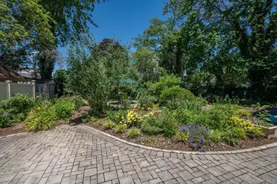 1542 Grand Avenue, Baldwin, NY 11510 - Photo 30