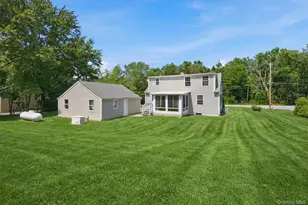 80 Cramer Rd, Poughkeepsie, NY 12603 - Photo 2