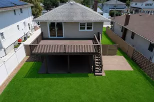 520 Kirkman Ave, Elmont, NY 11003 - Photo 36
