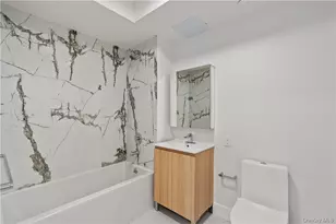 1 Lyon Pl, White Plains, NY 10601 - Photo 16