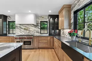 46 Banbury Rd, Rockville Centre, NY 11570 - Photo 12