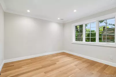 46 Banbury Road, Rockville Centre, NY 11570 - Photo 28