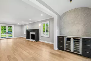 46 Banbury Rd, Rockville Centre, NY 11570 - Photo 8