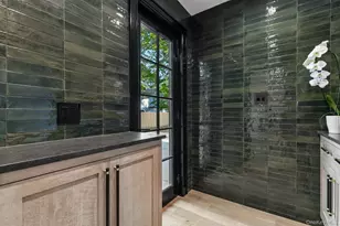 46 Banbury Rd, Rockville Centre, NY 11570 - Photo 16