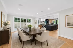46 Banbury Rd, Rockville Centre, NY 11570 - Photo 10