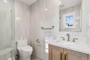 46 Banbury Rd, Rockville Centre, NY 11570 - Photo 32