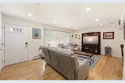 10 S Merrick Road, Massapequa, NY 11758 - Photo 4