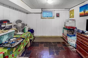 83-43 252nd St, Bellerose, NY 11426 - Photo 16