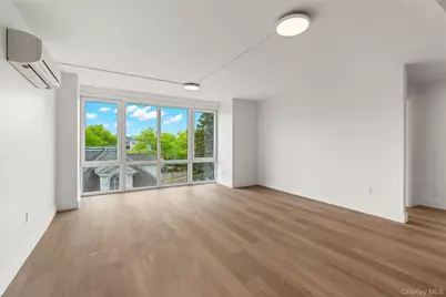 1 Lyon Place #907, White Plains, NY 10601 - Photo 2