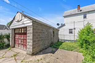 112-32 196th St, Saint Albans, NY 11412 - Photo 22