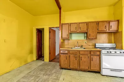 11232 196th Street, Saint Albans, NY 11412 - Photo 8
