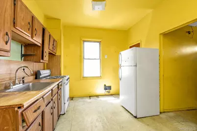 11232 196th Street, Saint Albans, NY 11412 - Photo 6