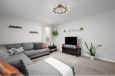 13 Bryant Crescent #2K, White Plains, NY 10604 - Photo 12