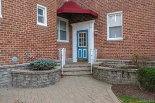 13 Bryant Crescent, White Plains, NY 10604 - Photo 2