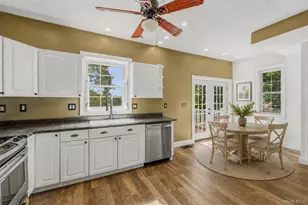 2770 W Main St, Wappingers Falls, NY 12590 - Photo 10