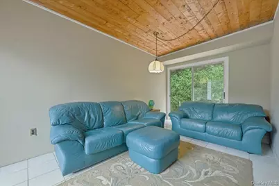 2 Crabtree Lane, Roslyn, NY 11576 - Photo 16