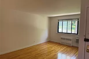 130 Virgina Rd, White Plains, NY 10603 - Photo 4