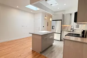 34-09 29th St, Astoria, NY 11106 - Photo 14