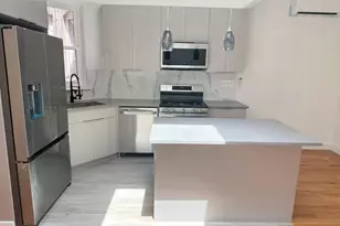 34-09 29th St, Astoria, NY 11106 - Photo 2