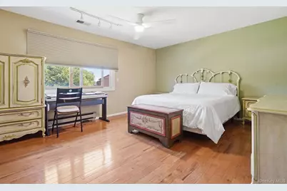 100 Daly Boulevard #1306, Oceanside, NY 11572 - Photo 16
