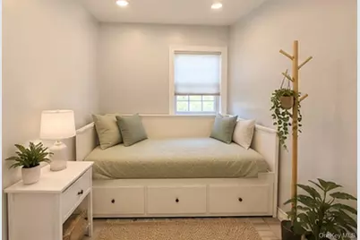 1723 Broadway, Hewlett, NY 11557 - Photo 6