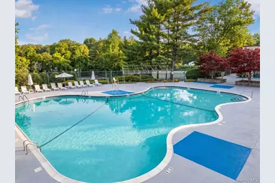 54 Richmond Boulevard #4B, Ronkonkoma, NY 11779 - Photo 12