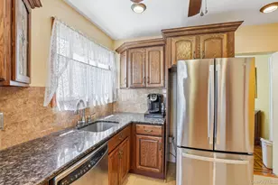 136-31 243rd St, Rosedale, NY 11422 - Photo 12